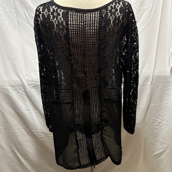 Chic Black Lace Cover Up Tunic Top - Picture 4 of 5
